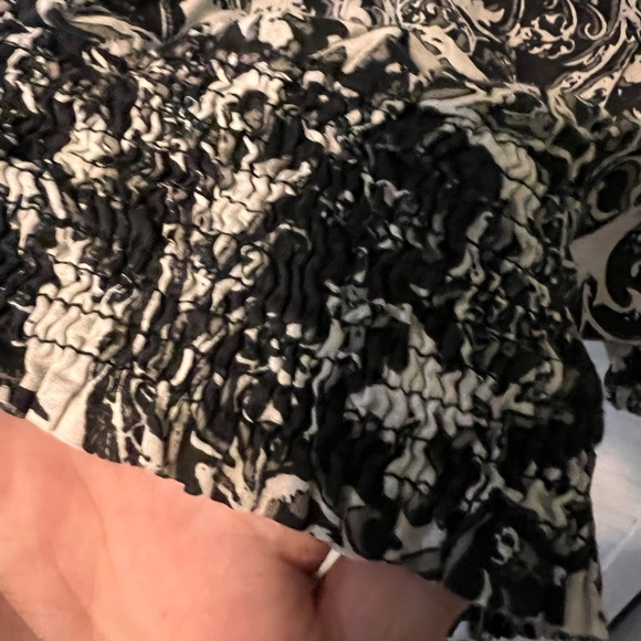 Merona Paisley Print Blouson Tie Neck Top
With Smocking Detail - Picture 4 of 8